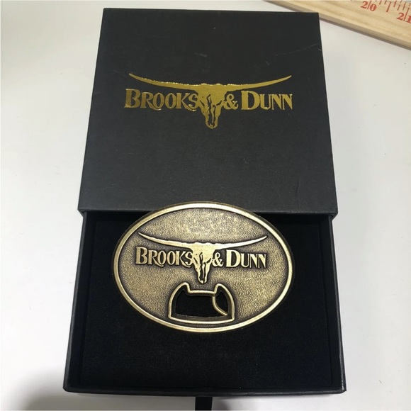 BROOKS & DUNN Belt Buckle 2023 REBOOT TOUR CONCERT VIP NEW 2 avail His & Hers - Picture 1 of 4